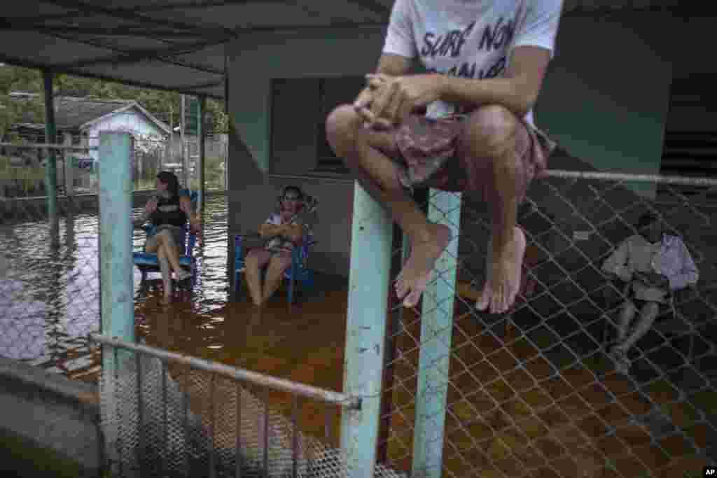 Una casa inundada después del paso del huracán Helene en Guanimar, provincia de Artemisa, Cuba, el miércoles 25 de septiembre de 2024. (Foto AP/Ramon Espinosa)